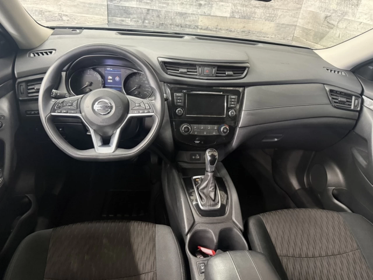 2019 Nissan Rogue SV AWD TOIT PANO CAM DE RECUL** APPROUVÉ À 99.9% * Image principale