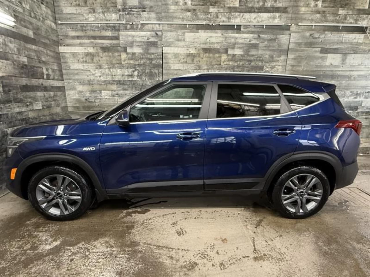 2023 Kia Seltos EX Awd cuir apple carplay Toit **approuvÉe 99,9%** Image principale