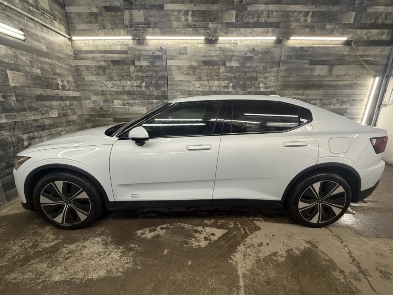 2023 Polestar 2 PLUS LONG RANGE DUAL MOTOR AWD**APPROUVÉ À 99.9%** Image principale