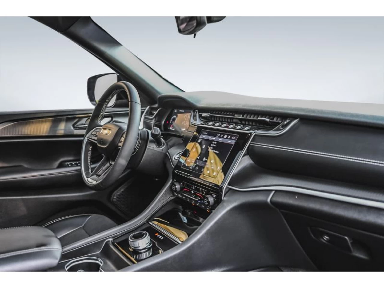 2024 Jeep Grand Cherokee L Altitude LUXURY TOIT OUVRANT TRAILER TOW GROUP Image principale