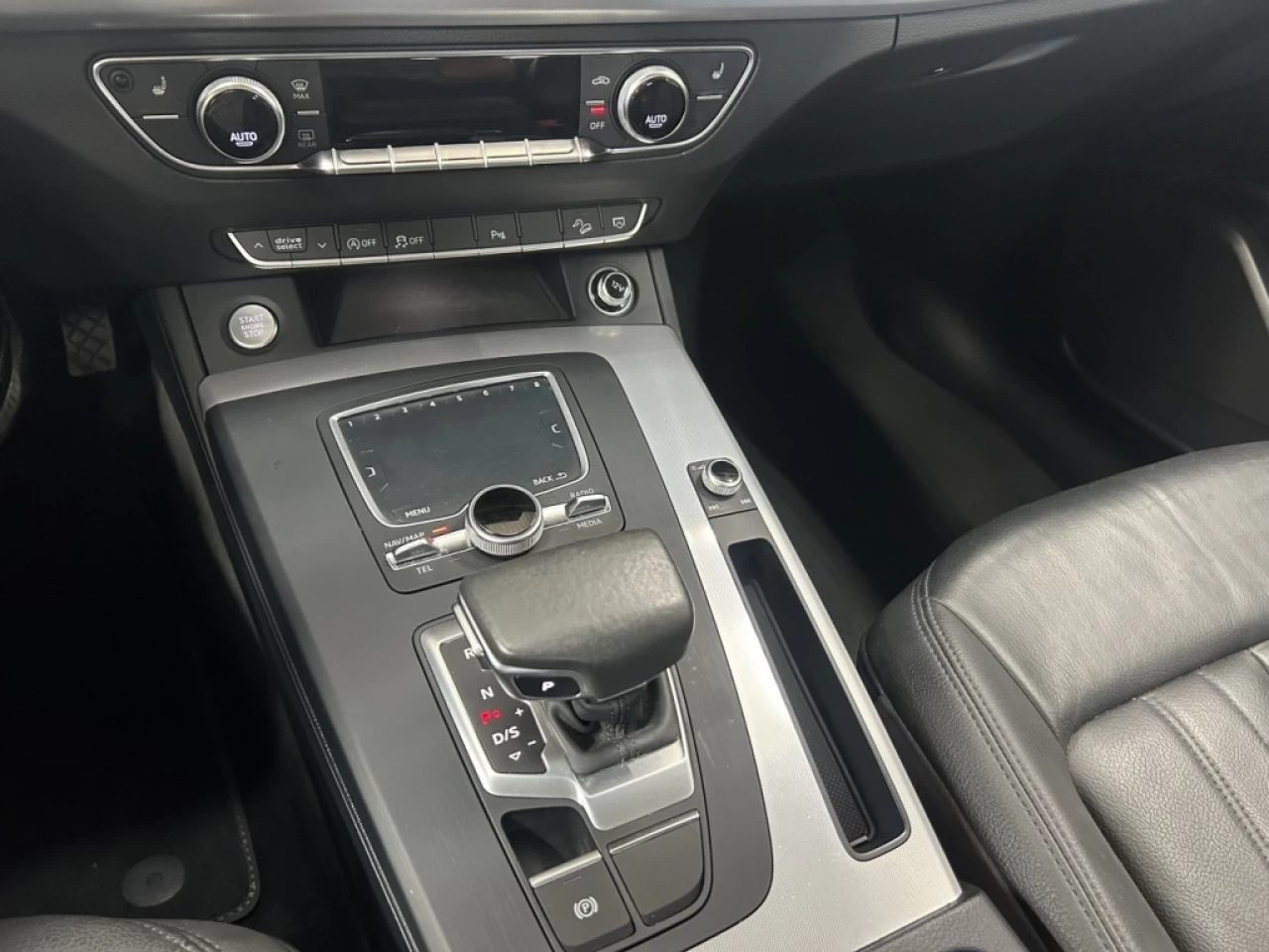 2018 Audi Q5 Progressiv AWD CUIR NAV TOIT PANO **APPROUVÉ À 99. Main Image