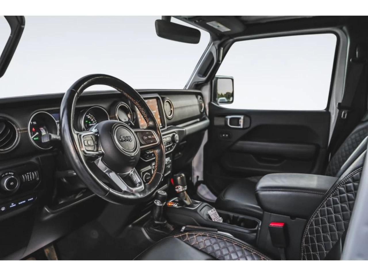 2022 Jeep Wrangler 4XE Unlimited High Altitude 4x4 Image principale