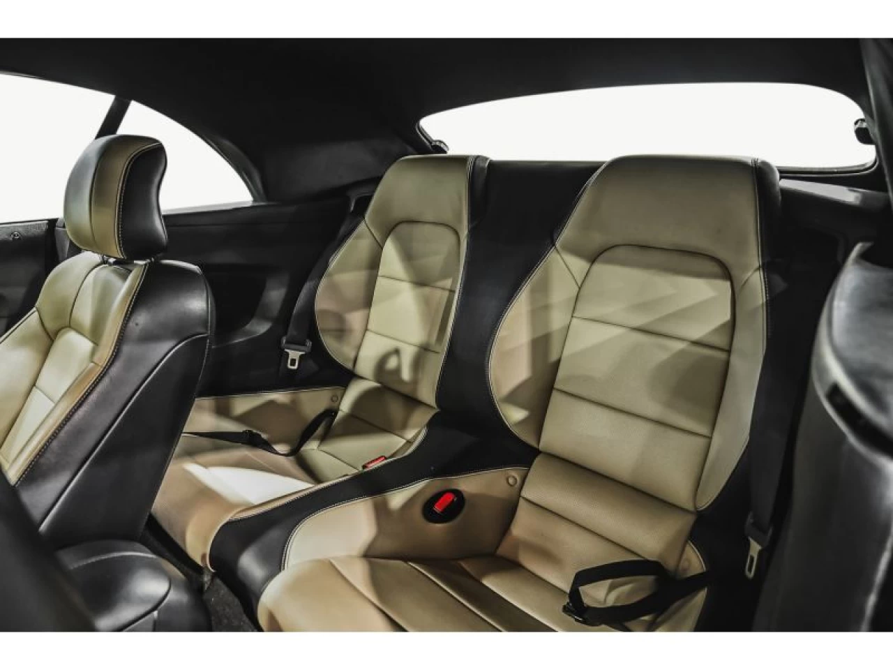 2015 Ford Mustang 2dr Conv EcoBoost Premium Image principale