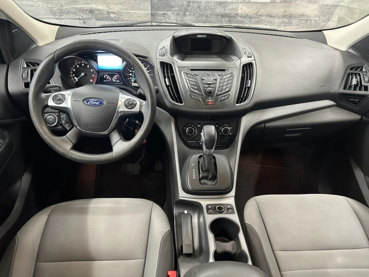 2015 Ford Escape SE CAM DE RECUL BLUETOOTH **APPROUVÉ À 99.9%** Image principale