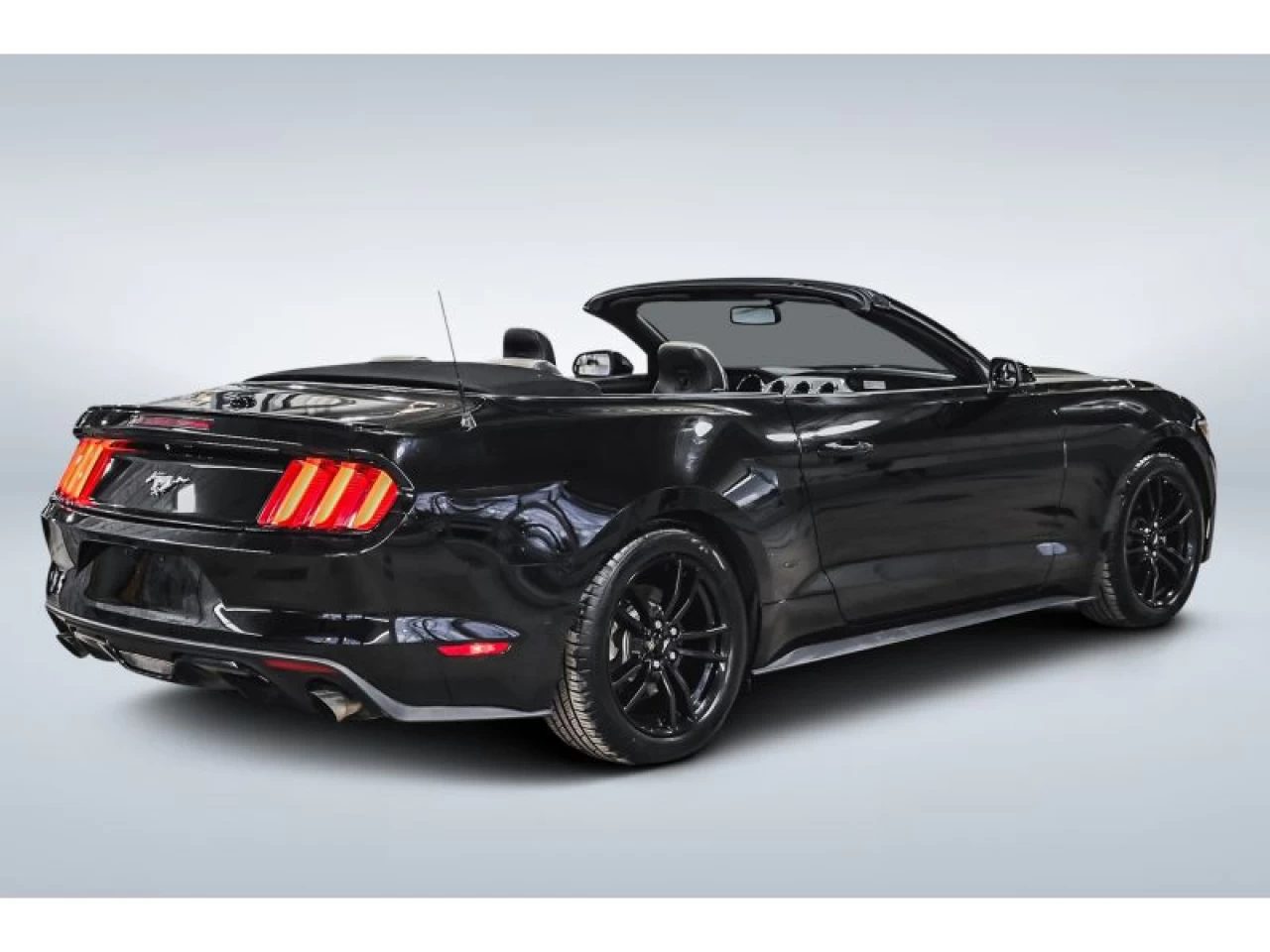 2015 Ford Mustang 2dr Conv EcoBoost Premium Image principale