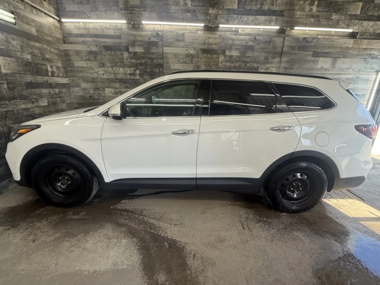 2017 Hyundai Santa Fe XL Luxury AWD 7 PASS CUIR NAV TOIT **APPROUVÉ À 99.9% Image principale