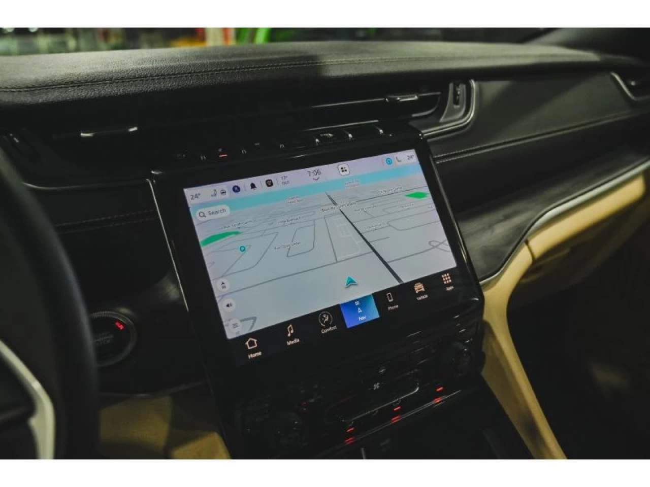 2023 Jeep Grand Cherokee L Limited 4x4 Image principale