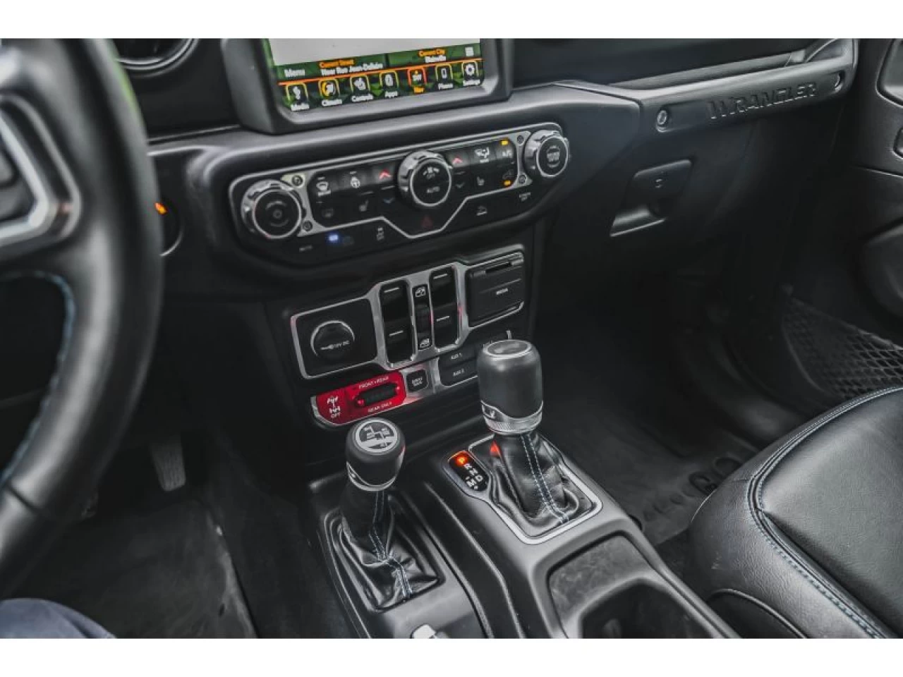2022 Jeep Wrangler 4XE Unlimited Rubicon 4x4 TOIT SKY ONE-TOUCH Image principale