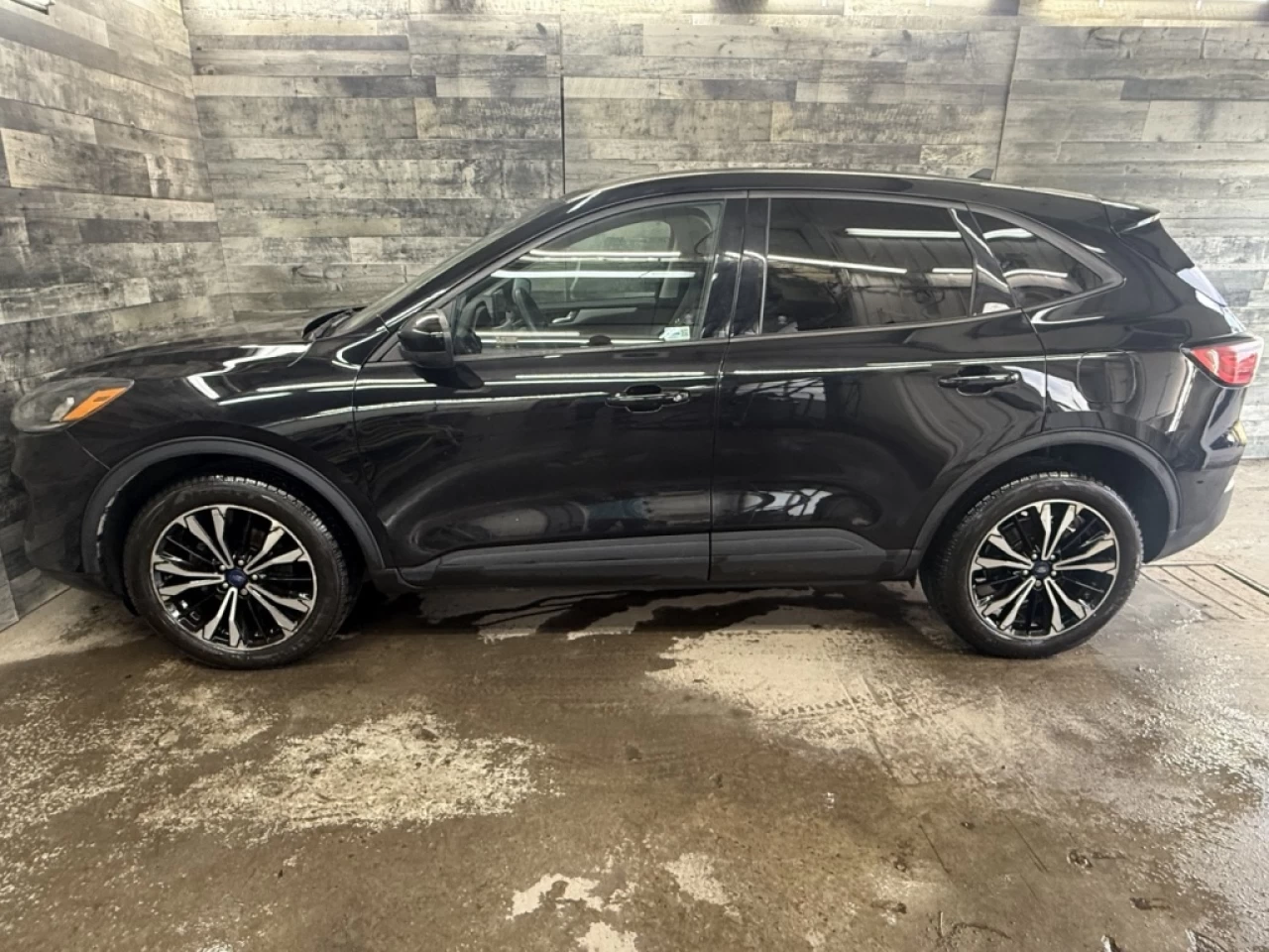 2021 Ford Escape SE AWD APPLE CAR PLAY BLUETHOOT **APPROUVÉE 99,9%* Image principale