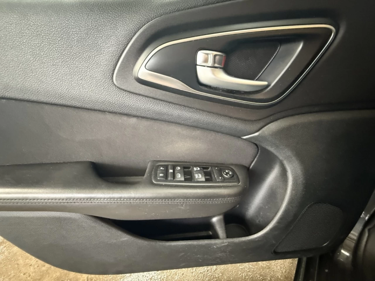 2016 Chrysler 200 LimitÉe CAMÉRA DE RECUL BLUETOOTH **APPROUVÉ À 99. Main Image