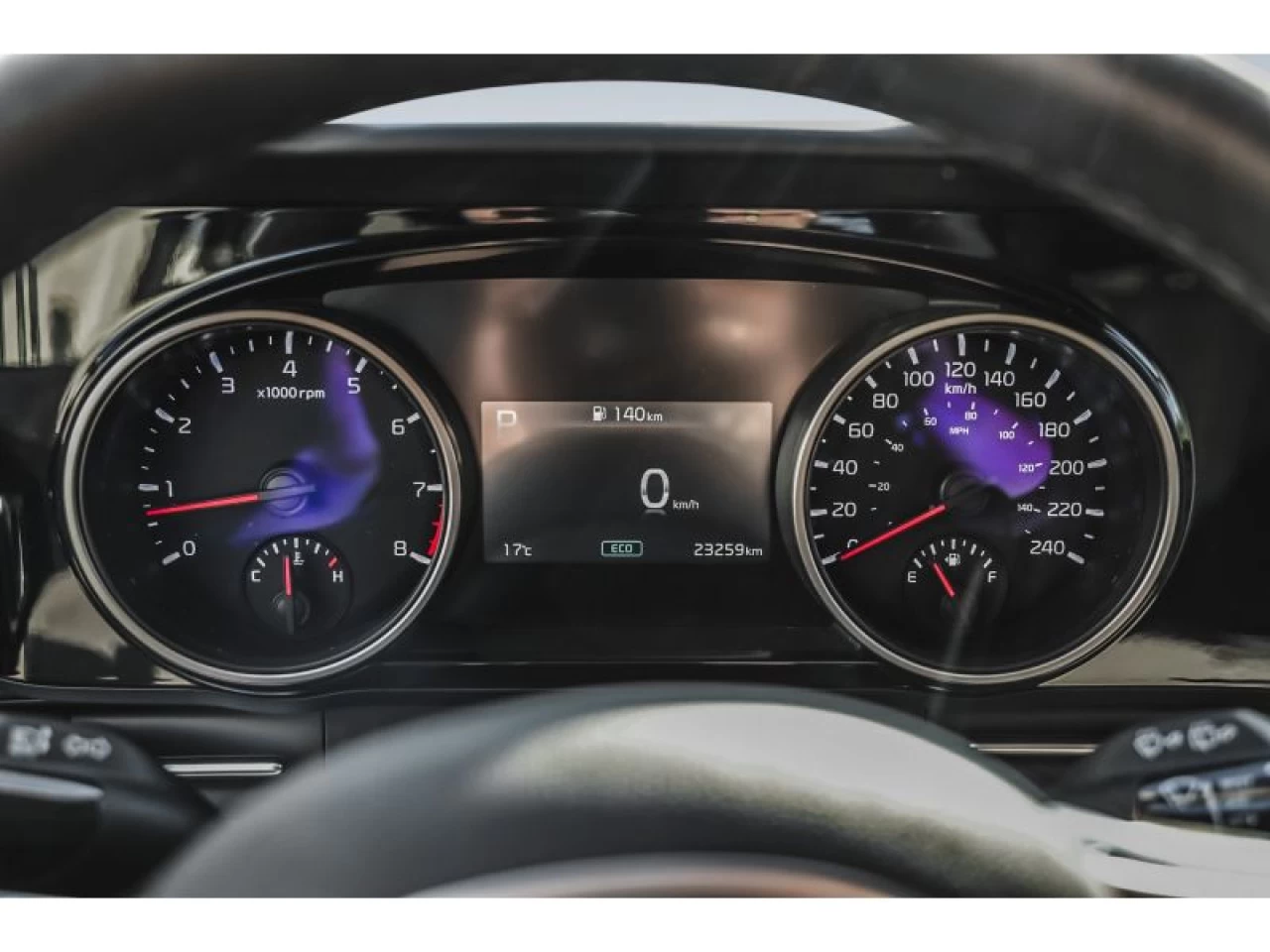 2024 Kia Carnival LX Image principale