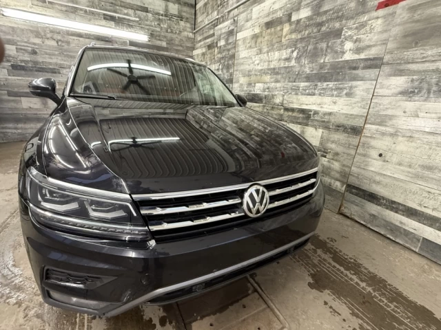 Volkswagen Tiguan Highline AWD CUIR TOIT NAV **APPORUVÉ À 99.9%** 2020