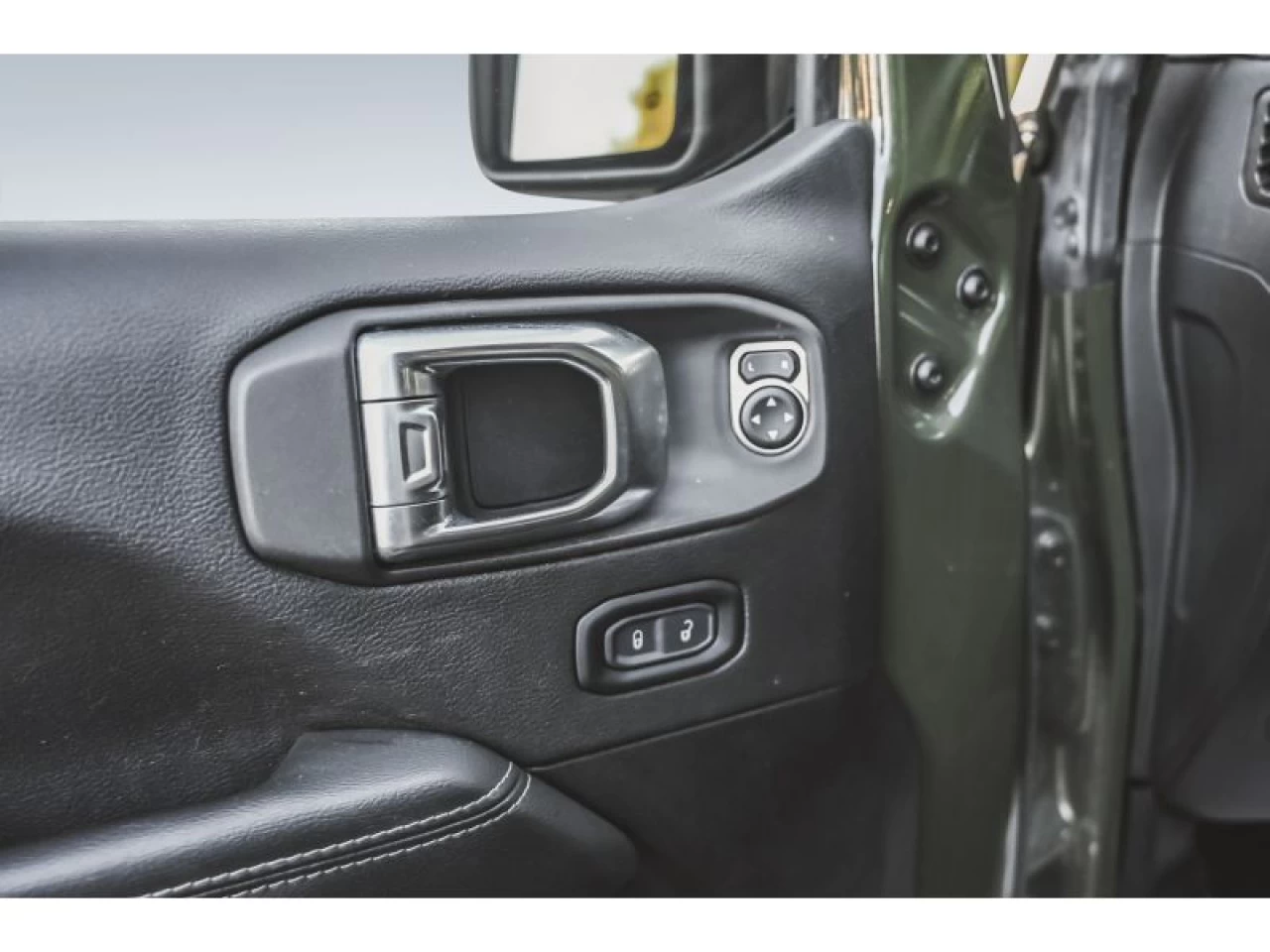 2023 Jeep Wrangler Sahara Image principale