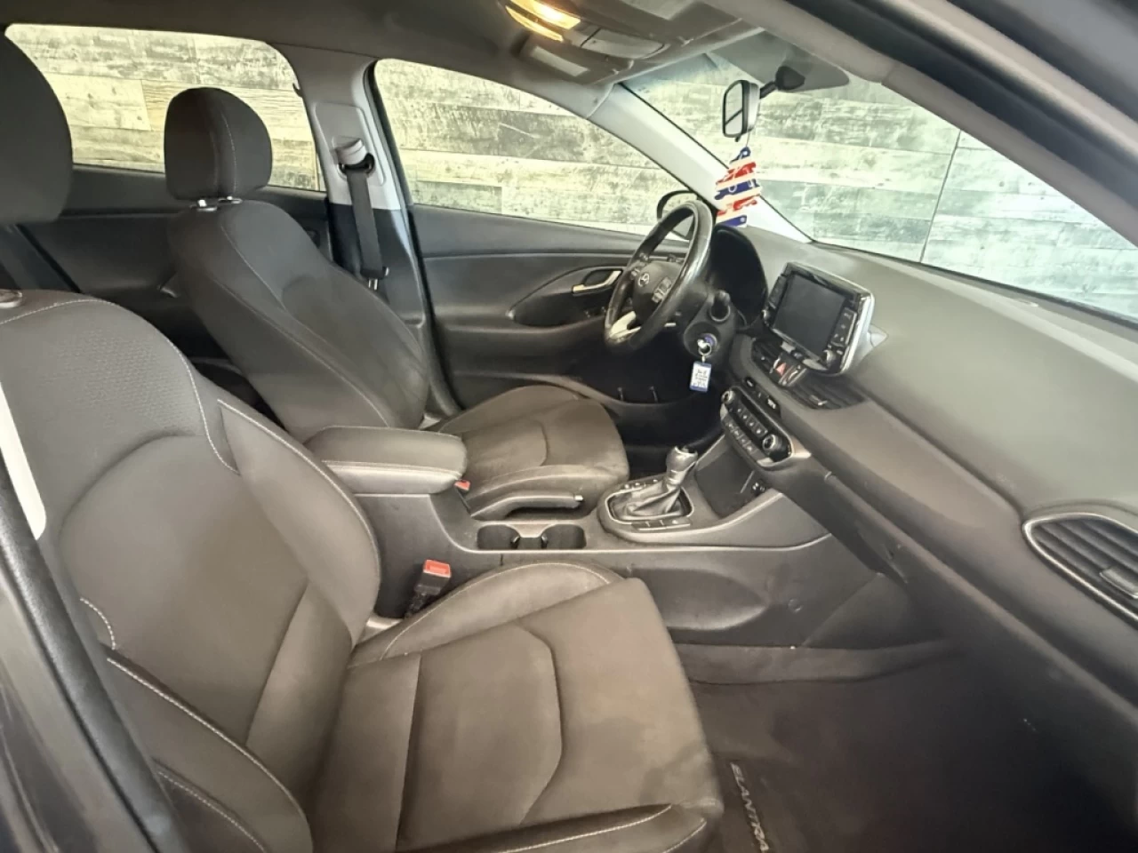 2018 Hyundai Elantra GT GL AUTO CAM DE RECUL BLUETOOTH **APPROUVÉ À 99.9%* Image principale