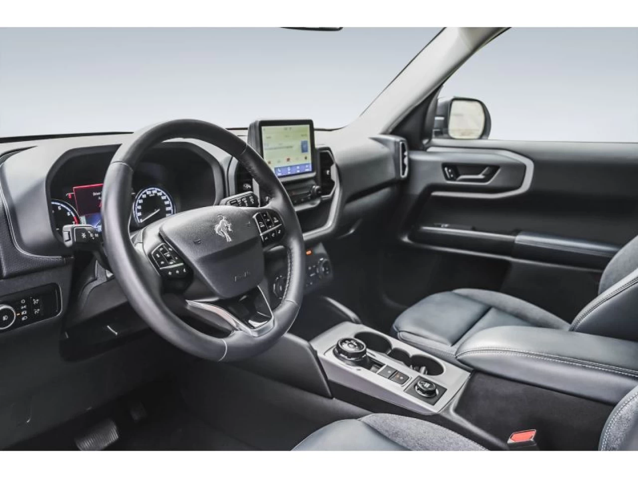 2024 Ford Bronco Outer Banks 4x4 TECH PACKAGE Image principale