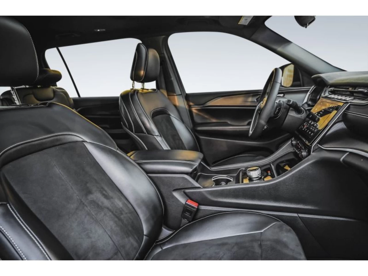 2024 Jeep Grand Cherokee L Altitude LUXURY TOIT OUVRANT TRAILER TOW GROUP Image principale