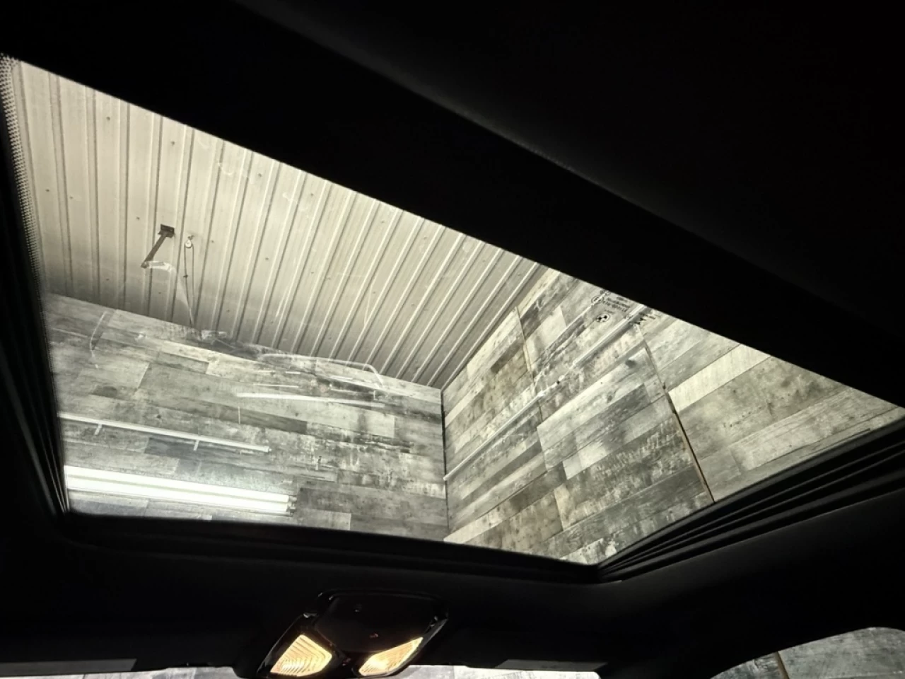 2021 BMW 3 Series 330i xDrive AWD CUIR TOIT NAV **APPROUVÉ À 99.9%** Image principale