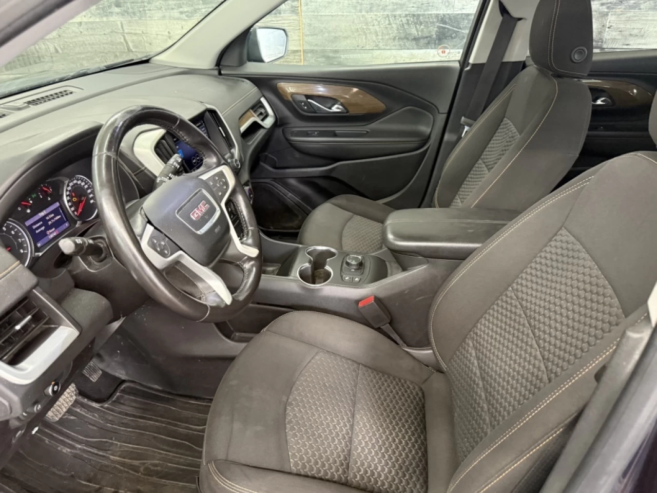 2019 GMC Terrain SLE 4X4 TOIT CAM DE RECUL **APPROUVÉ À 99.9%** Image principale