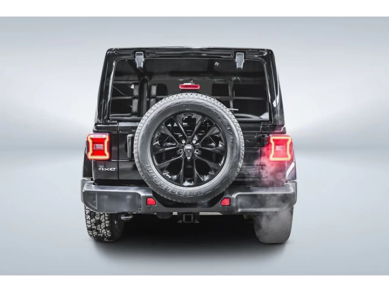 2021 Jeep Wrangler 4xe Unlimited Sahara GROUPE TEMPS FROID Image principale