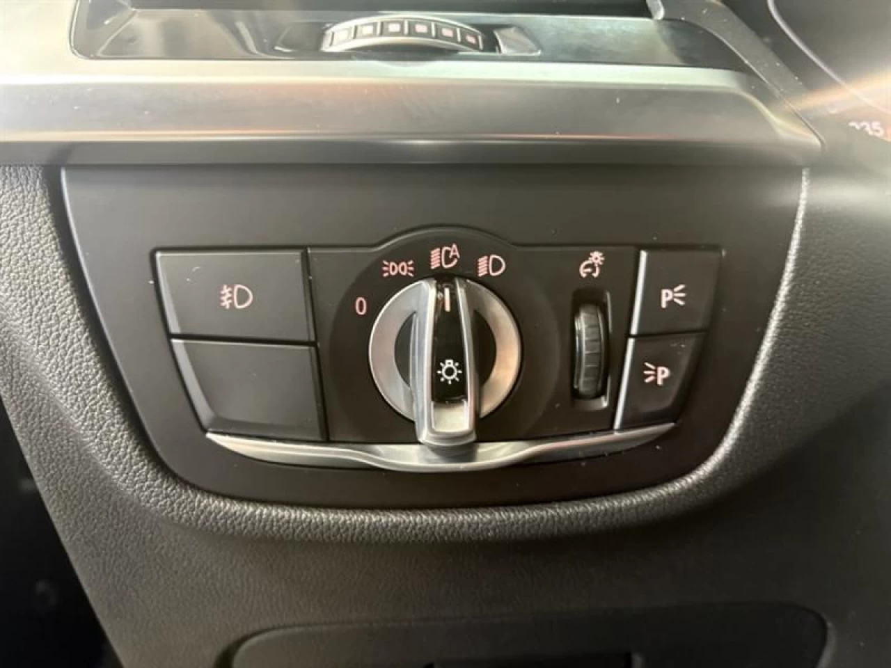 2021 BMW X3 xDrive30i AWD CUIR NAV TOIT OUVRANT ** APPROUVÉ À Image principale