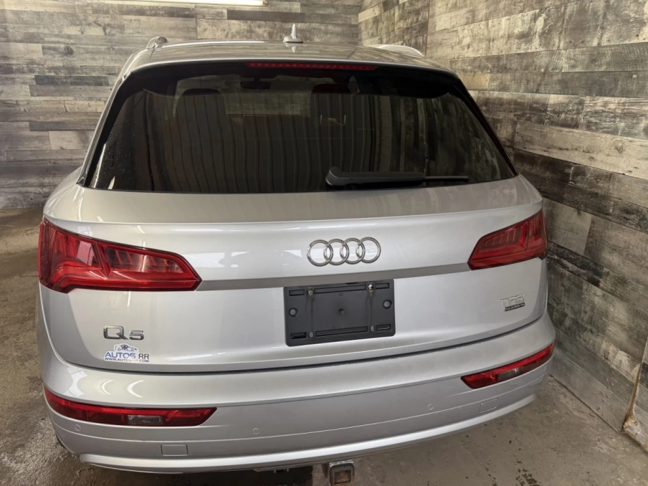 2018 Audi Q5 Komfort AWD CUIR NAV **APPROUVÉ À 99.9%** Image principale