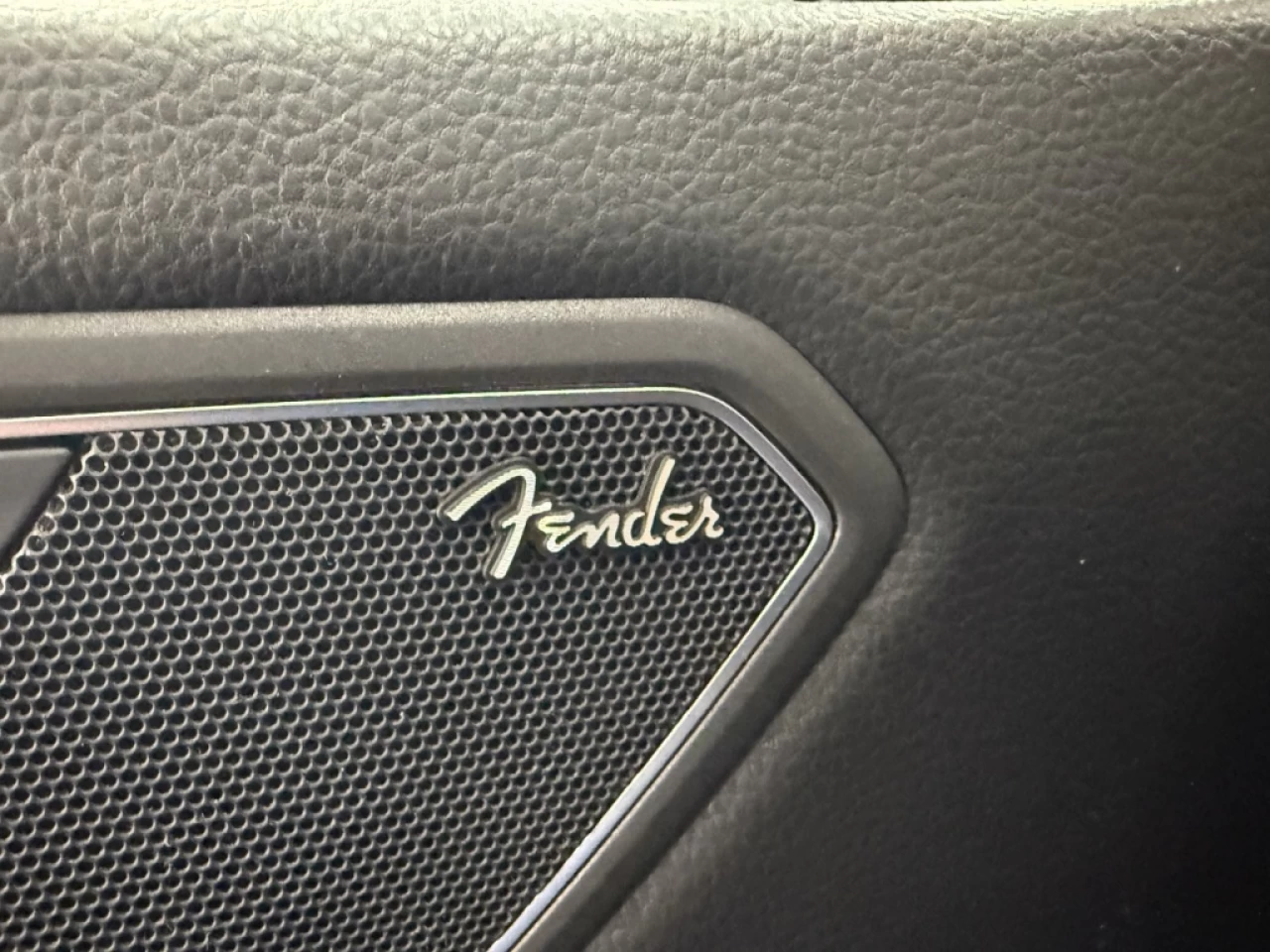 2020 Volkswagen Tiguan Highline AWD CUIR TOIT NAV **APPORUVÉ À 99.9%** Image principale