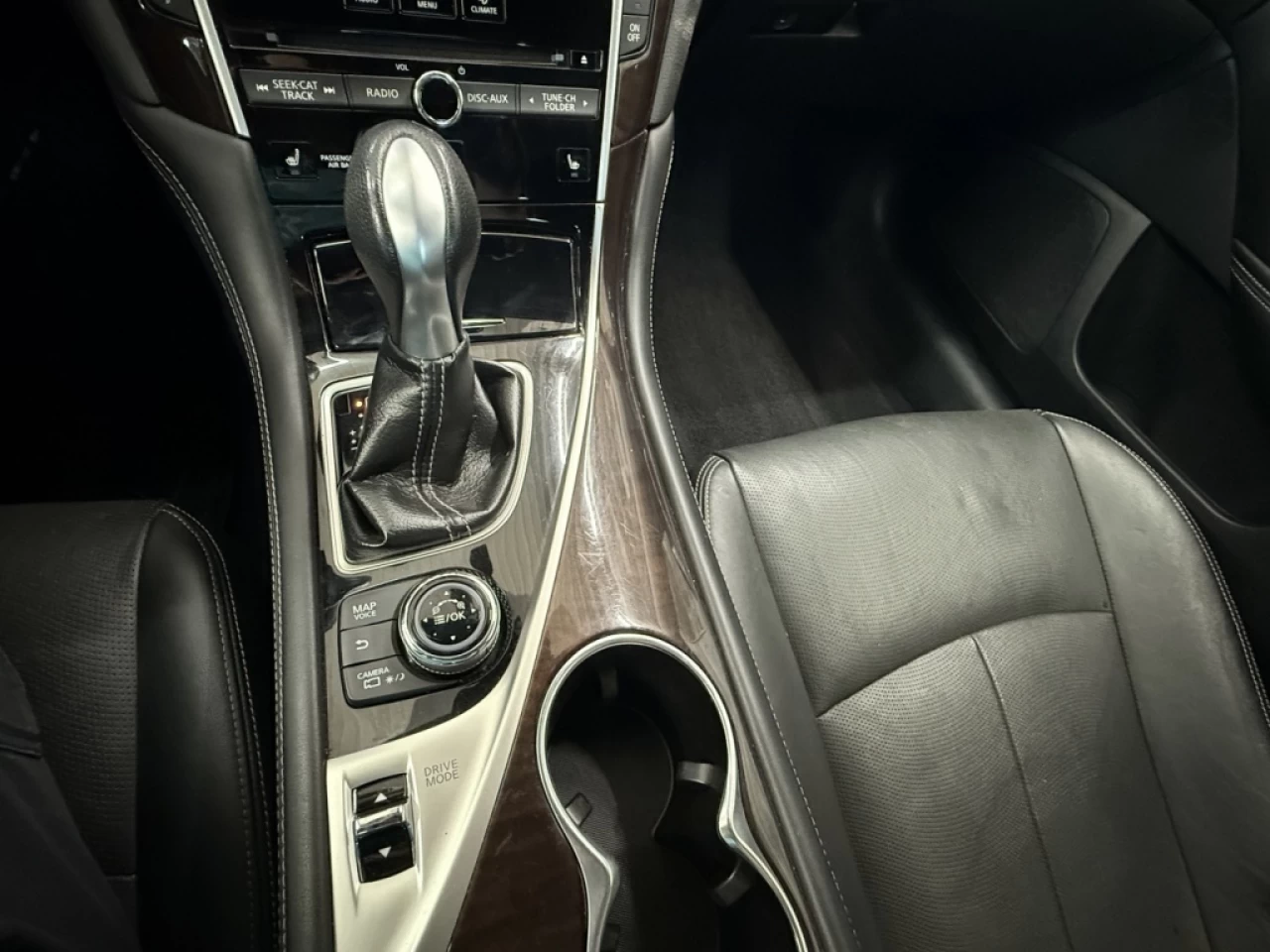 2016 Infiniti Q50 3.0t AWD TOIT CUIR **APPROUVÉ À 99.9%** Image principale