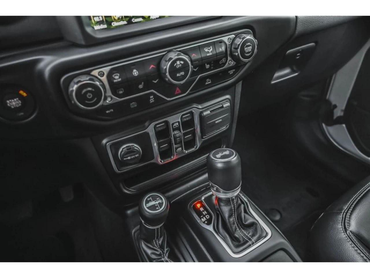 2022 Jeep Wrangler 4XE Unlimited Sahara TOIT SKY ONE-TOUCH Image principale