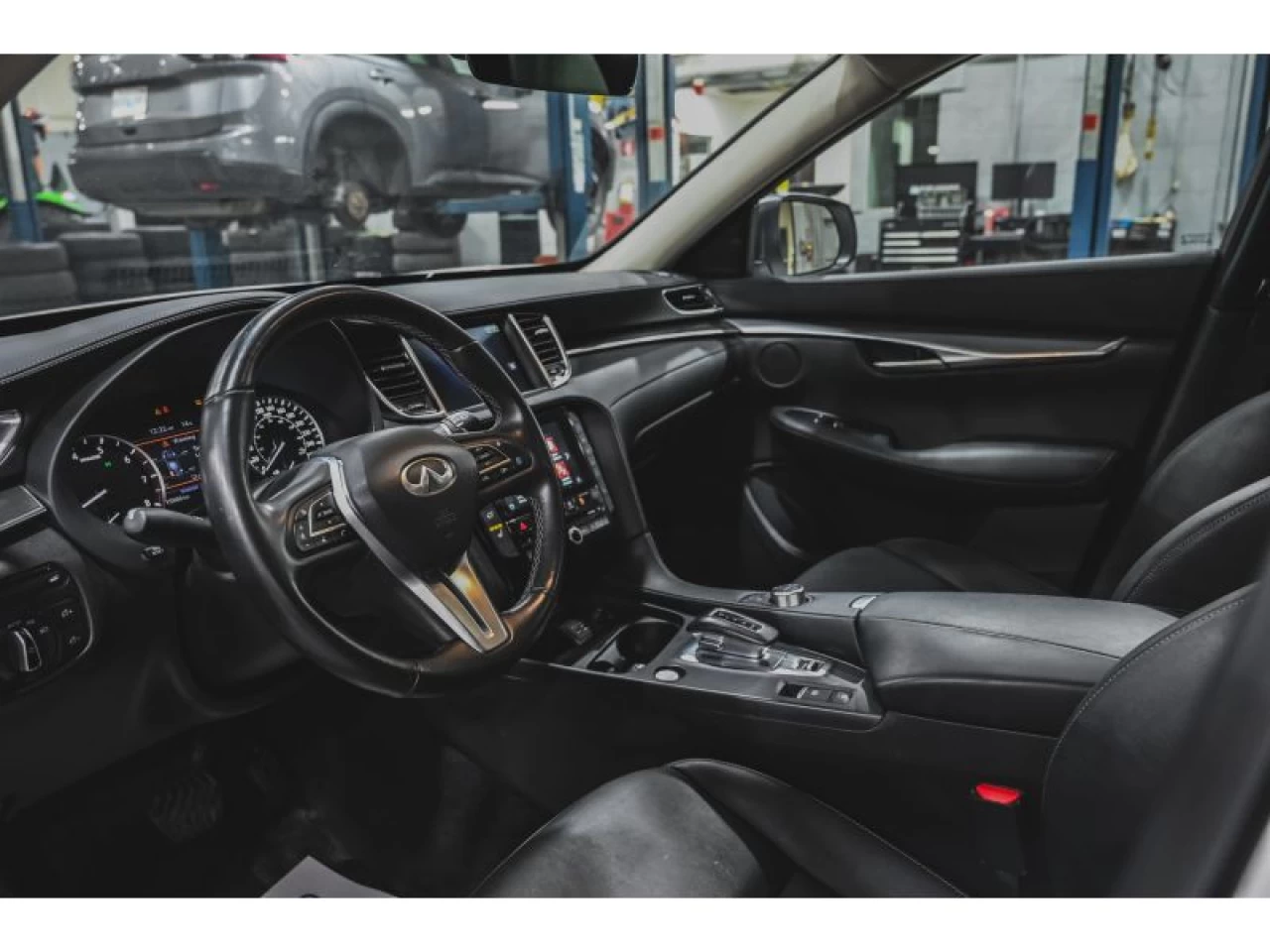 2024 Infiniti QX50 PURE AWD Main Image