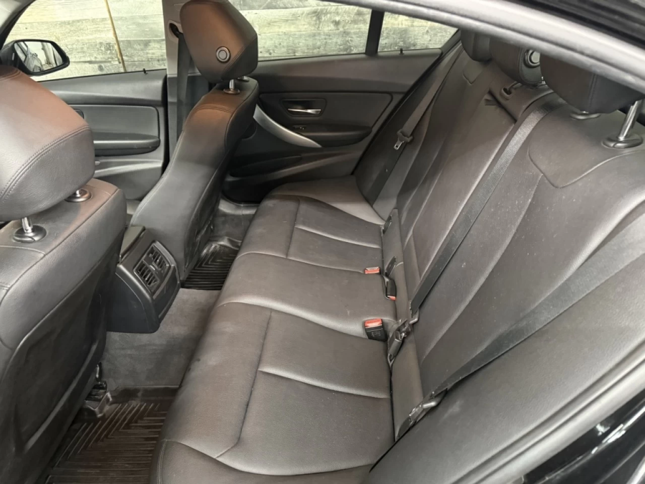 2017 BMW 3 Series 320i xDrive Awd Cuir Bluetooth**ApprouvÉe 99,9%** Image principale