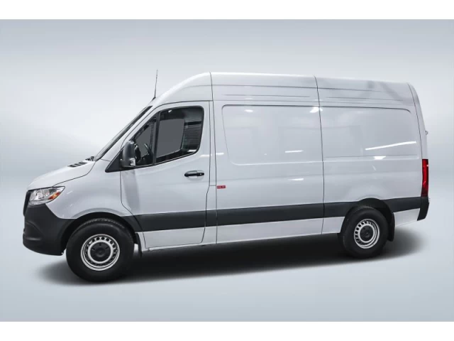 Mercedes Benz Sprinter  2025