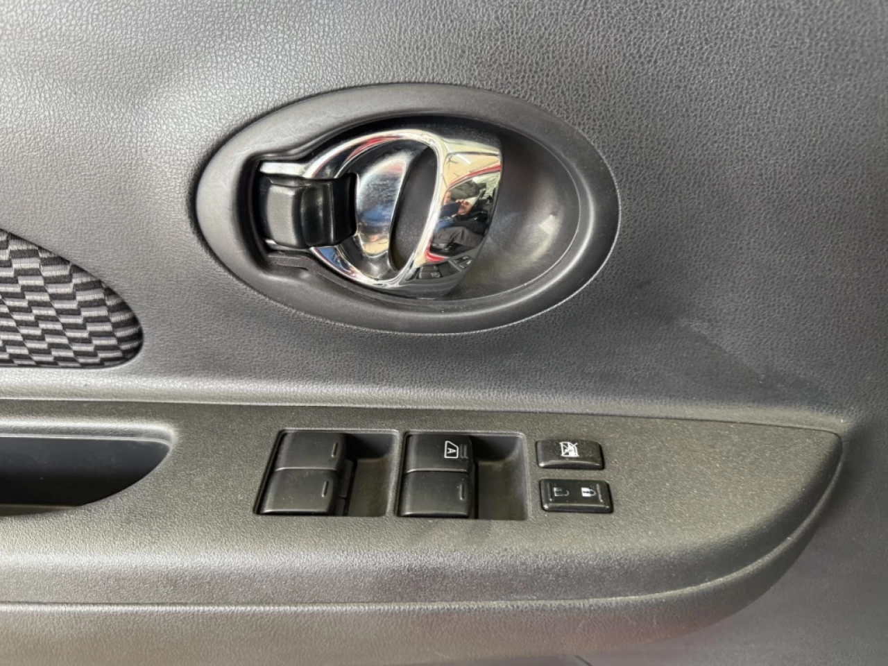 2018 Nissan Micra S AUTO BLUETOOTH MAGS **APPROUVÉ À 99.9%** Image principale
