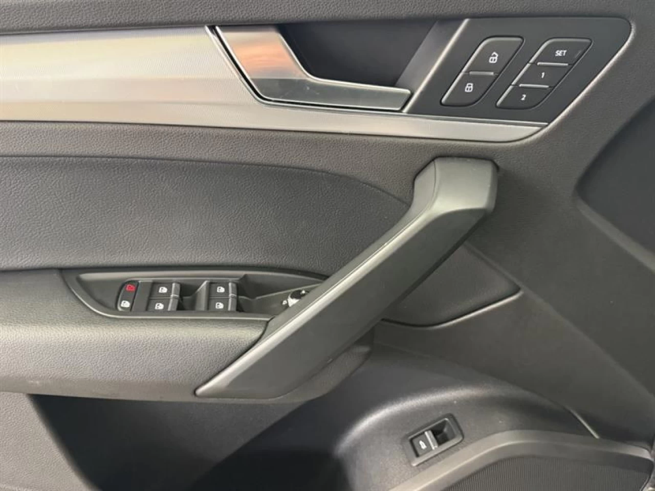 2018 Audi Q5 Progressiv AWD TOIT PANO NAV **APPROUVÉ À 99.9%** Image principale