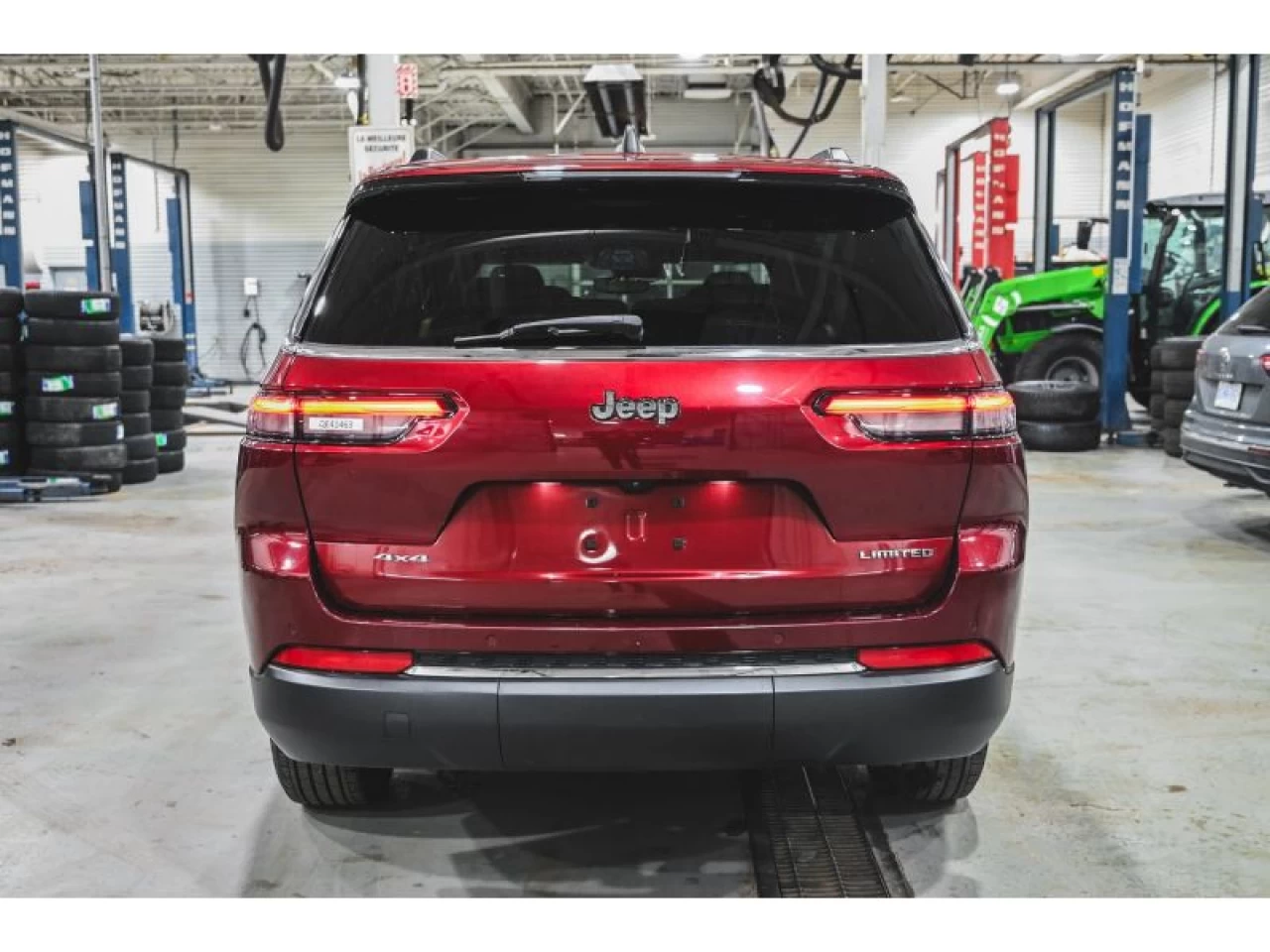 2023 Jeep Grand Cherokee L Limited 4x4 Image principale