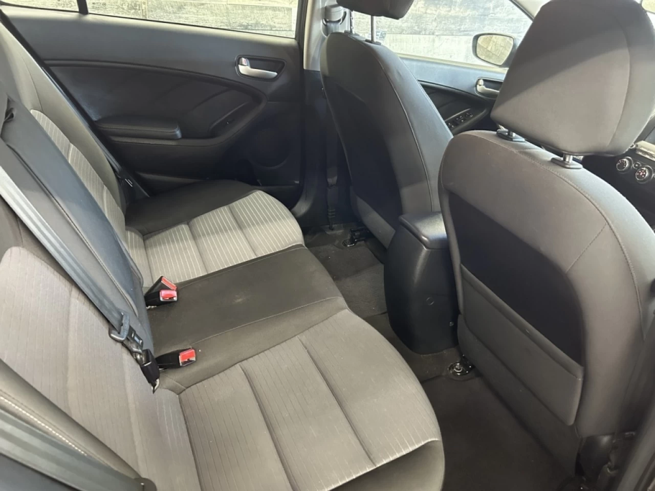 2017 Kia Forte LX+ BLUETOOTH CAM DE RECUL S. CHAUFFANT **APPROUVÉ Image principale