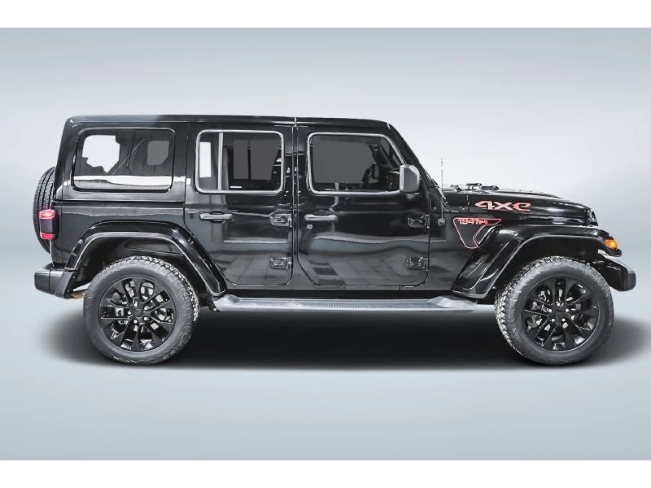 2021 Jeep Wrangler 4xe Unlimited Sahara GROUPE TEMPS FROID Image principale