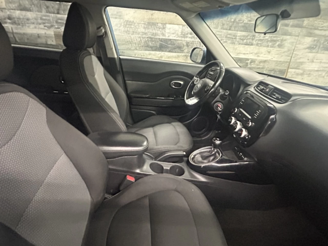 2018 Kia Soul EX CUIR TOIT CAM DE RECUL **APPROUVÉ À 99.9%** Image principale