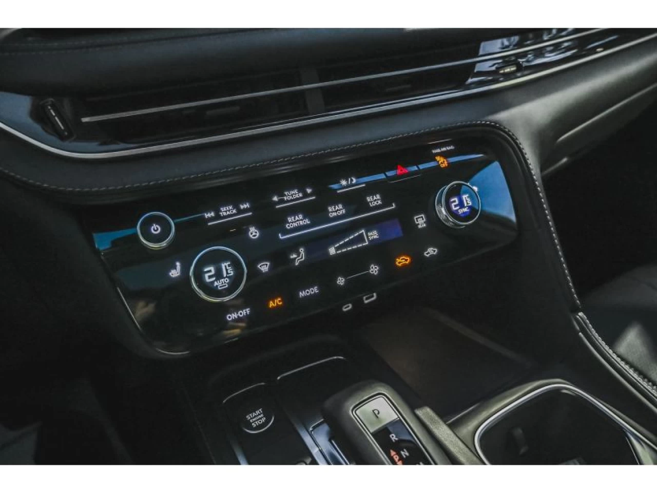 2024 Infiniti QX60 PURE AWD Image principale