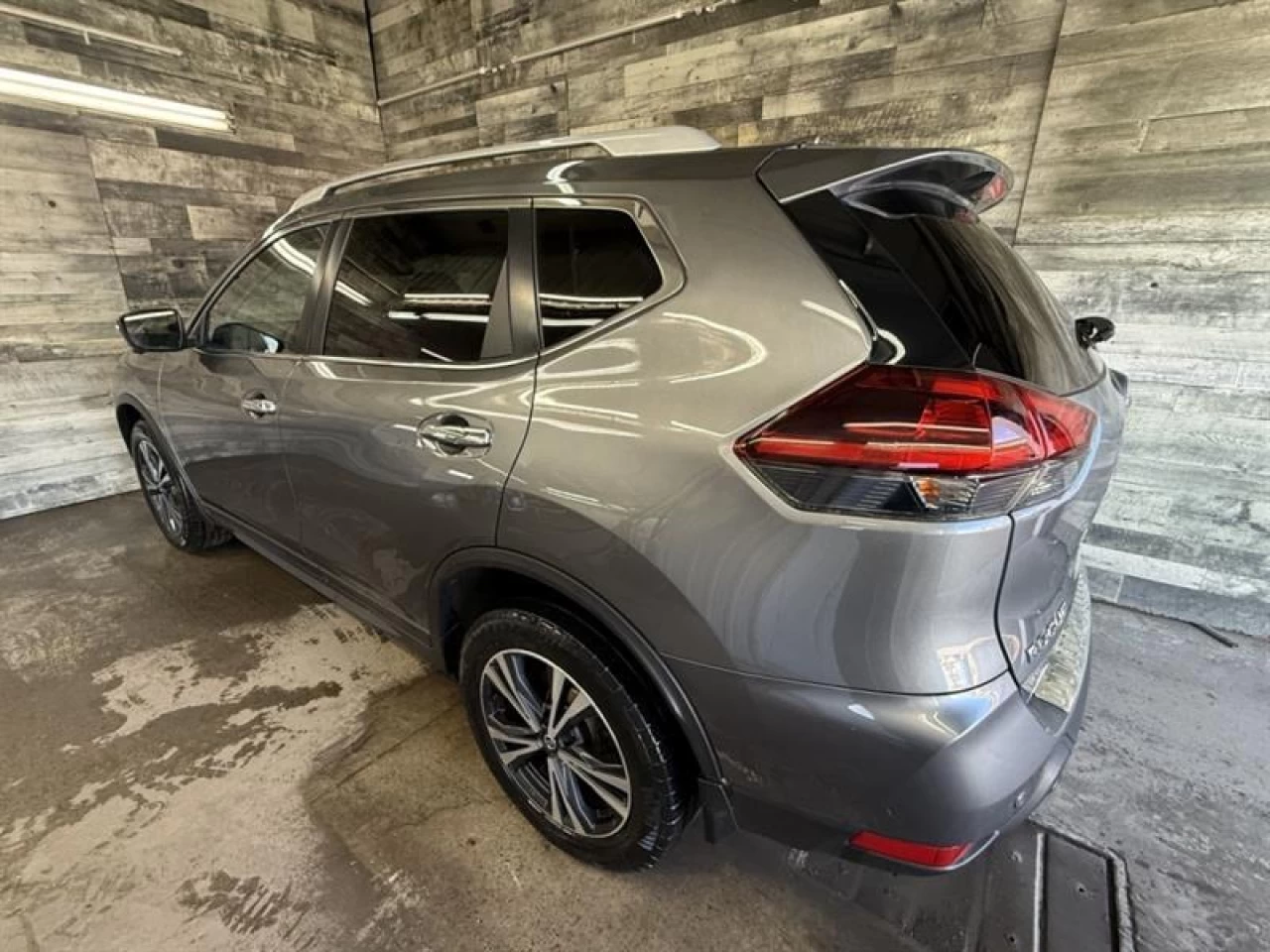 2020 Nissan Rogue SV AWD TOIT NAV ** APPROUVÉ À 99.9% ** Image principale