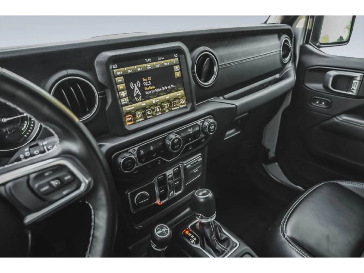 2022 Jeep Wrangler 4XE Unlimited Sahara TOIT SKY ONE-TOUCH Image principale