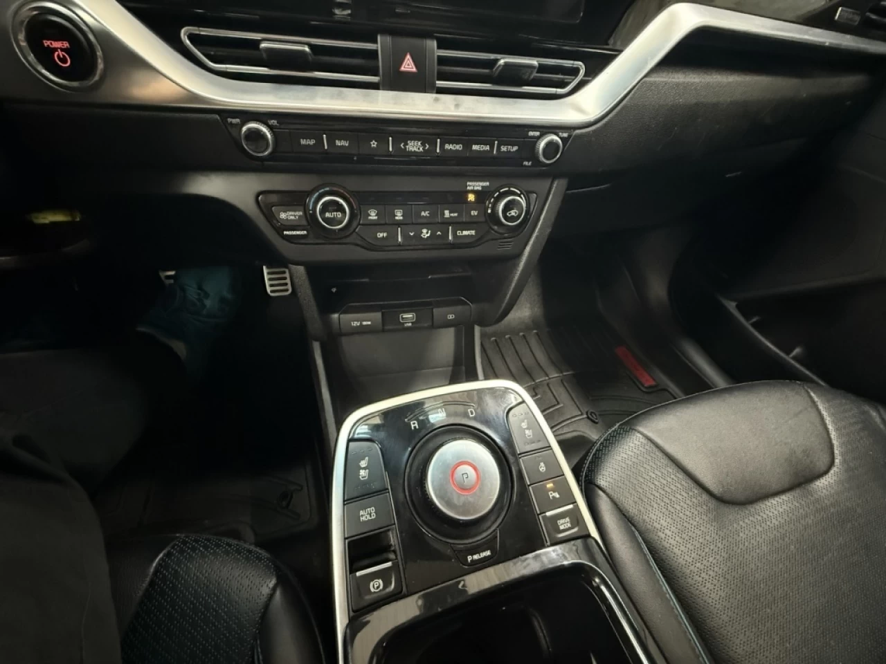 2020 Kia Niro SX Touring ÉLEC CUIR TOIT NAV BLUETOOTH **APPROUVÉ Image principale