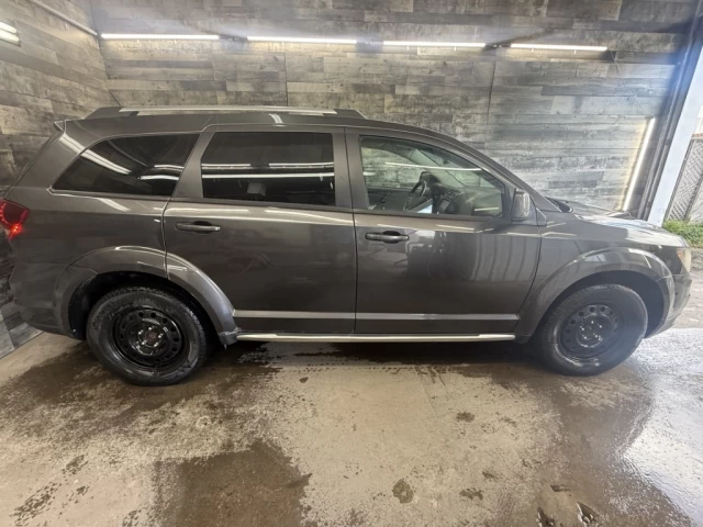 Dodge Journey Crossroad AWD 7 PASS CUIR TOIT **APPROUVÉ À 99.9%* 2017
