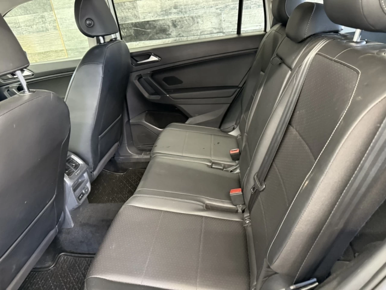 2018 Volkswagen Tiguan Comfortline CUIR AWD NAV TOIT PANO **APPROUVÉ À 99 Image principale