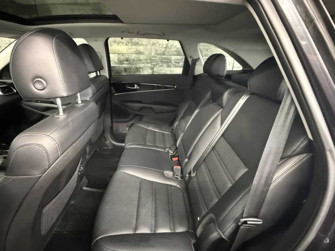 2019 Kia Sorento EX AWD 7 PASS CUIR TOIT ** APPROUVÉ À 99.9% ** Image principale