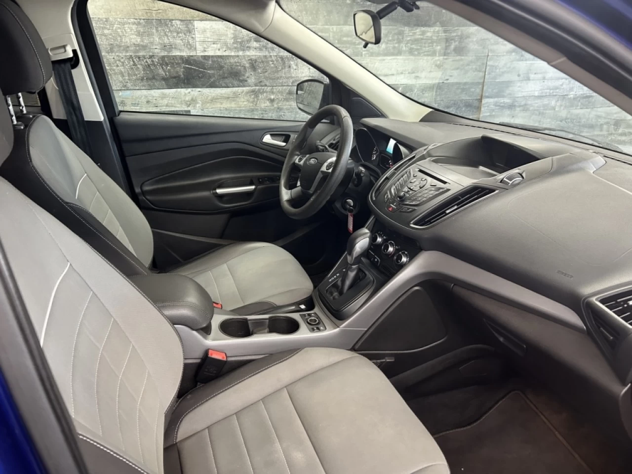 2015 Ford Escape SE CAM DE RECUL BLUETOOTH **APPROUVÉ À 99.9%** Image principale