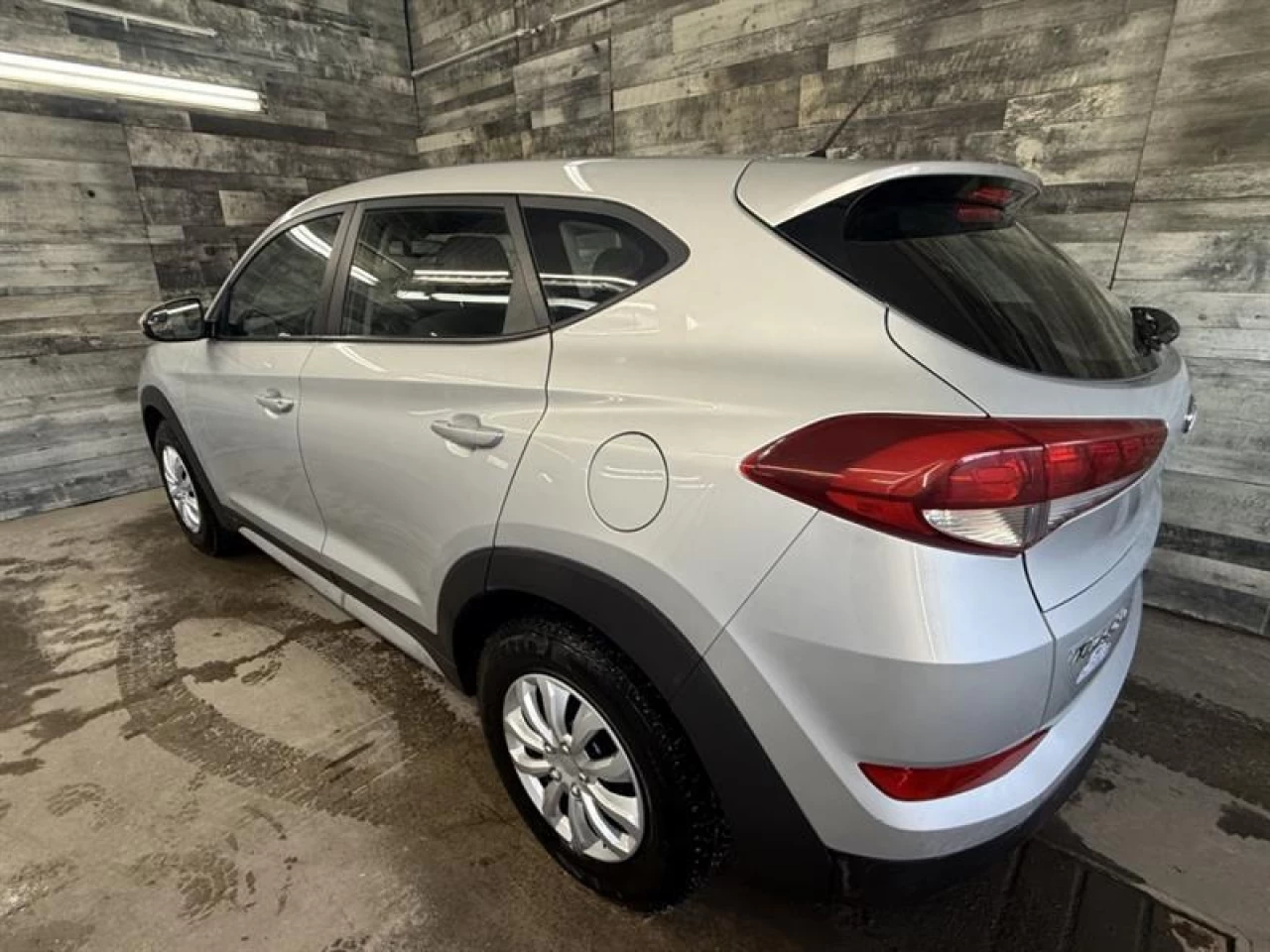 2018 Hyundai Tucson SE AUTO CAM DE RECUL **APPROUVÉ À 99.9%** Image principale