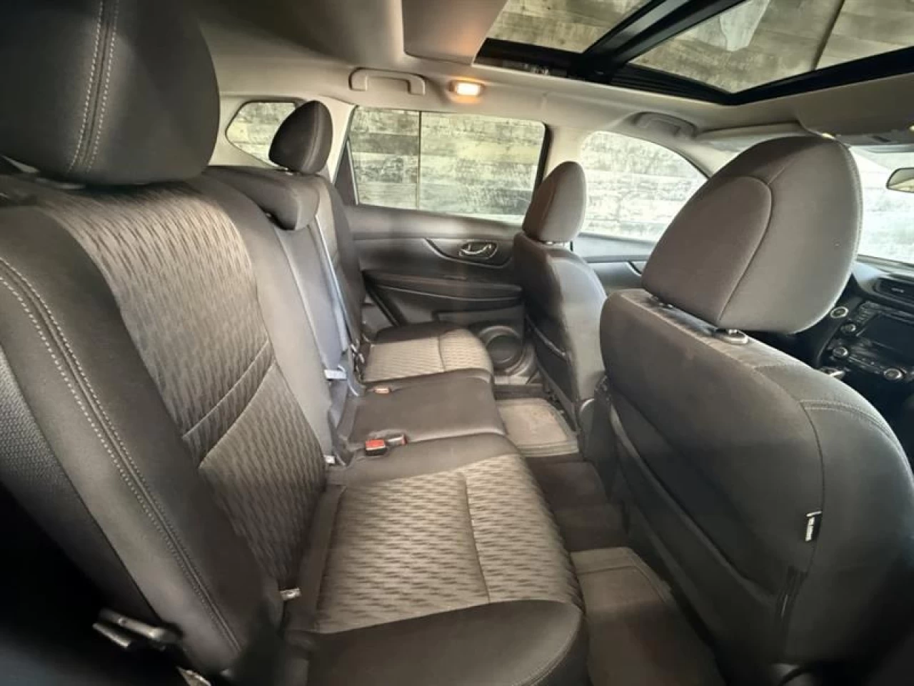 2020 Nissan Rogue SV AWD TOIT NAV ** APPROUVÉ À 99.9% ** Image principale