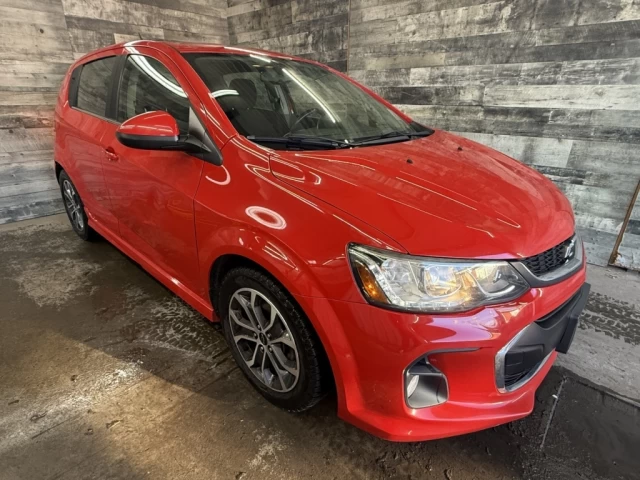 Chevrolet Sonic LT AUTO TOIT CAM DE RECUL **APPROUVÉ À 99.9%** 2018