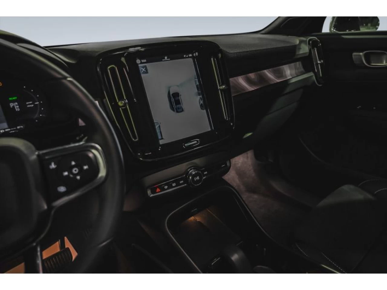 2023 Volvo C40 Twin eAWD Plus Image principale