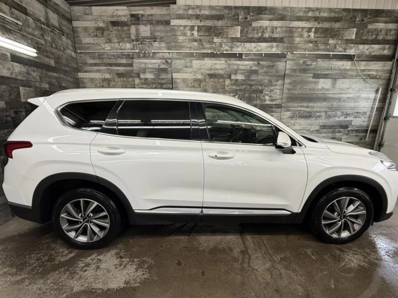 2019 Hyundai Santa Fe PrivilÉgiÉ AWD BLUETOOTH **APPROUVÉ À 99.9%** Main Image